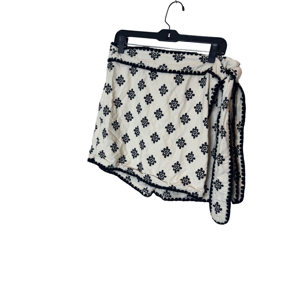 Farm Rio‎ For Anthropologie Skort Womens XL White Wrap Floral Scalloped Lined